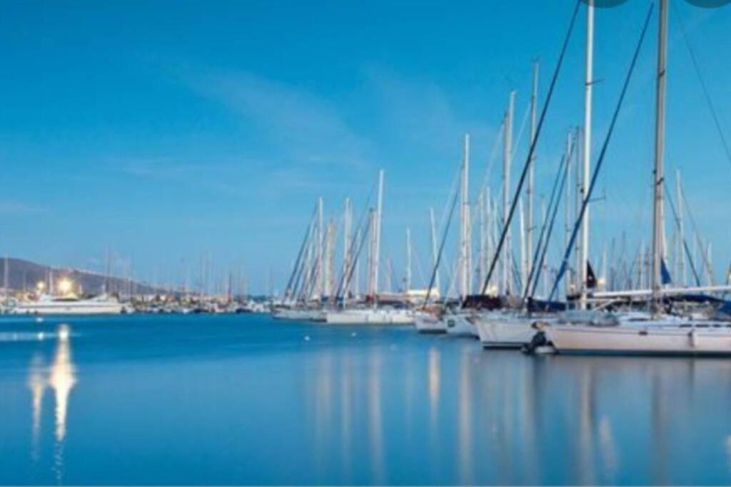 Ecostay-Serenity,Business Class Apartment By The Sea In Alimos Kalamaki Atenas Exterior foto